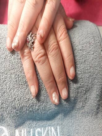 Image de manucure avec des motifs Image de manucure avec des motifs
